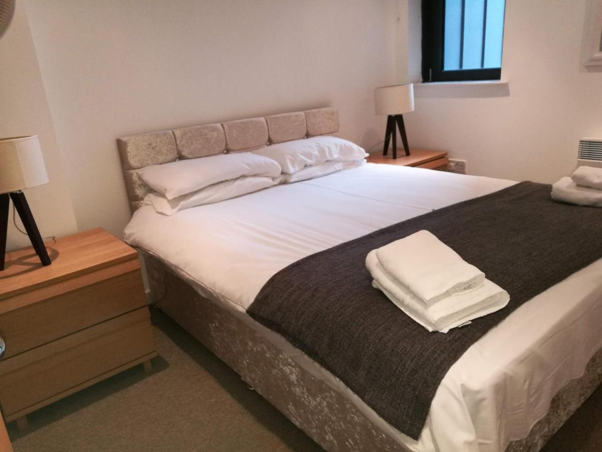 Glasgow Central Riverview Luxury Apartment ภายนอก รูปภาพ